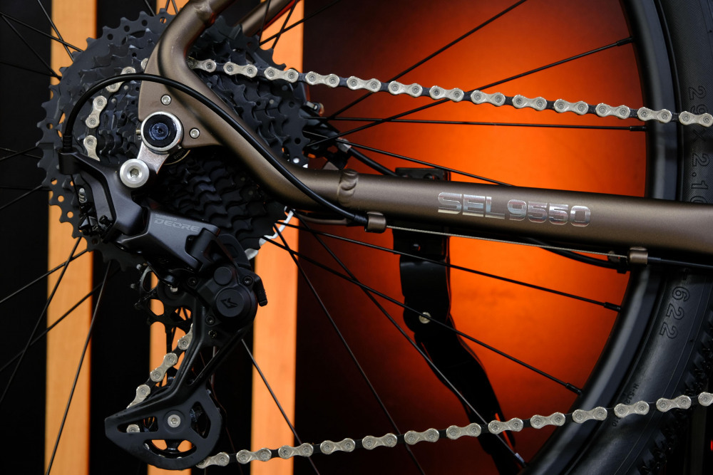 LORAK Sel 9550 Матовый Чёрный рама 19 (на рост 171-182)